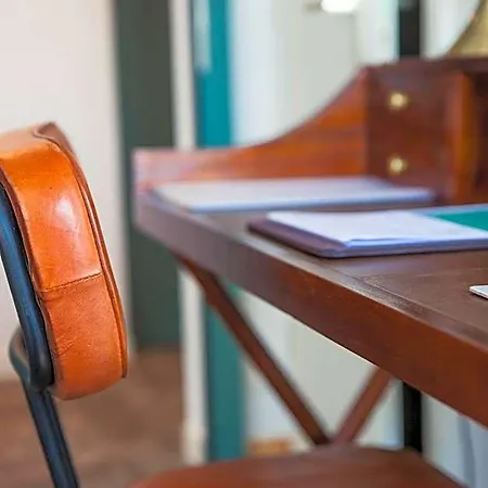 De
